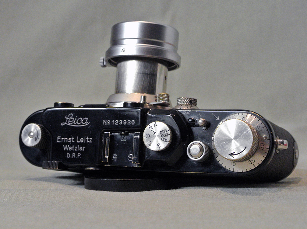 LeicaTopsmaller2.jpg