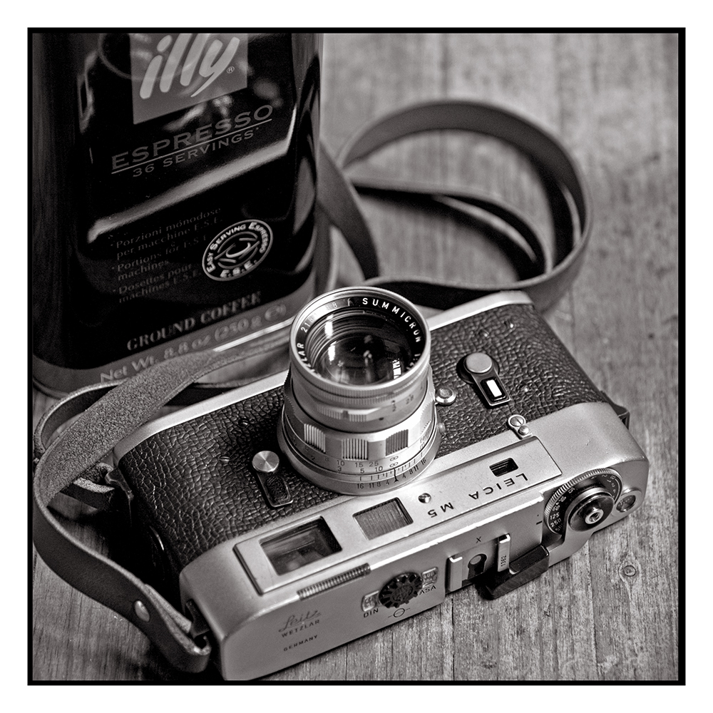 M5 & ILLY B&W #3.jpg
