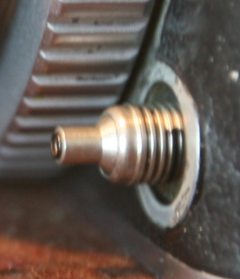 Medalist plug.jpg