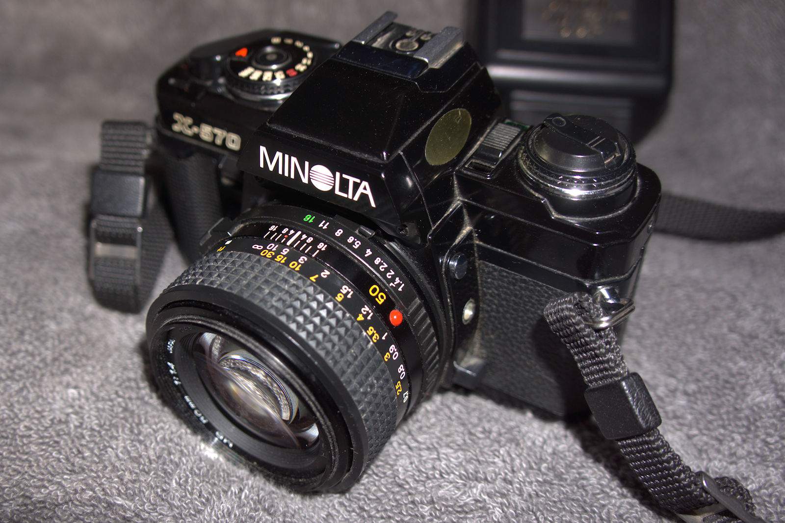 minolta_x570_1.jpg
