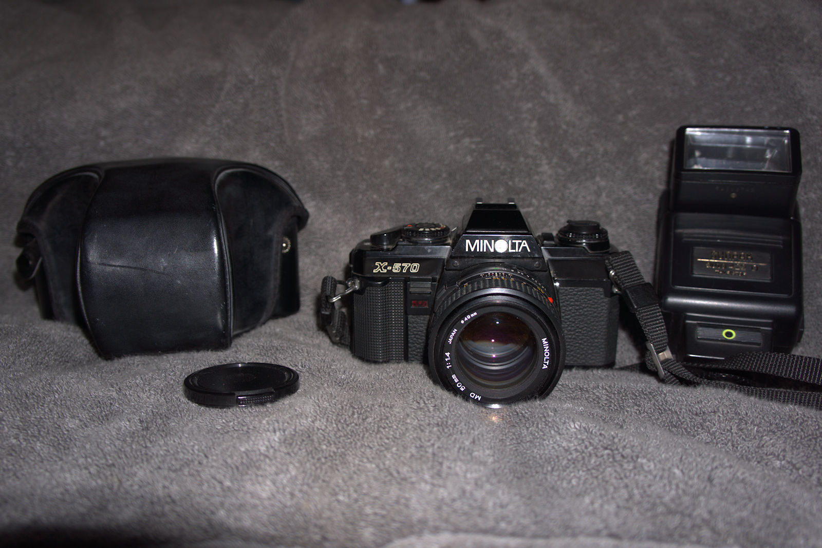 minolta_x570_outfit_1.jpg