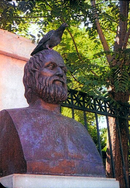 minox_IIIs_colour_athens (11).jpg