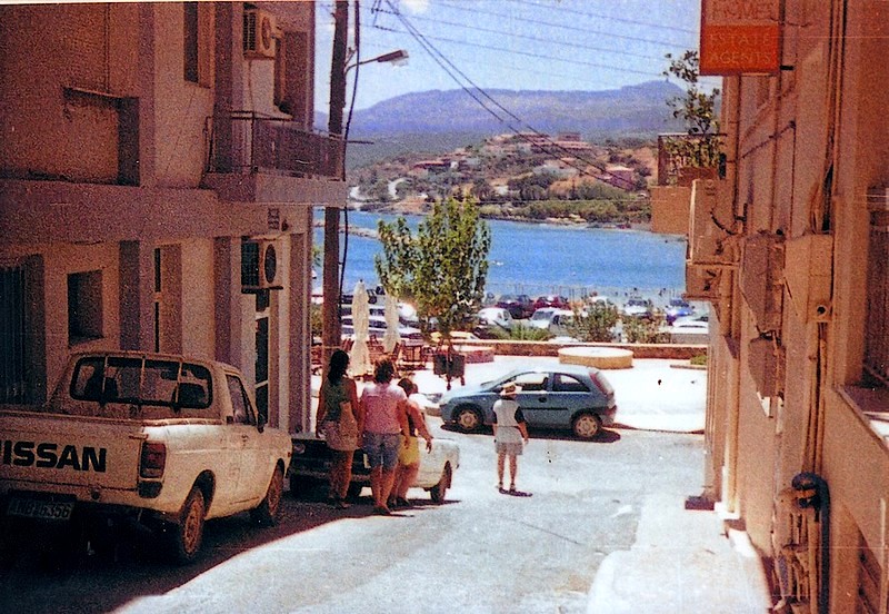 minox_IIIs_colour_athens (7).jpg