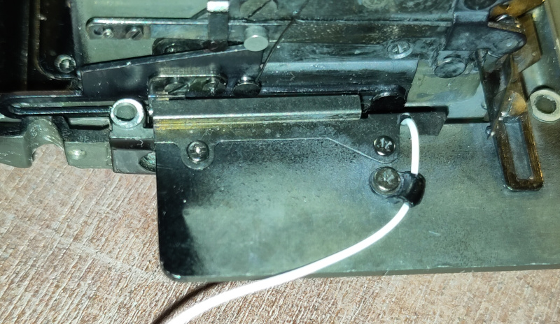 MirroxBox_ChangeWire_6.jpg
