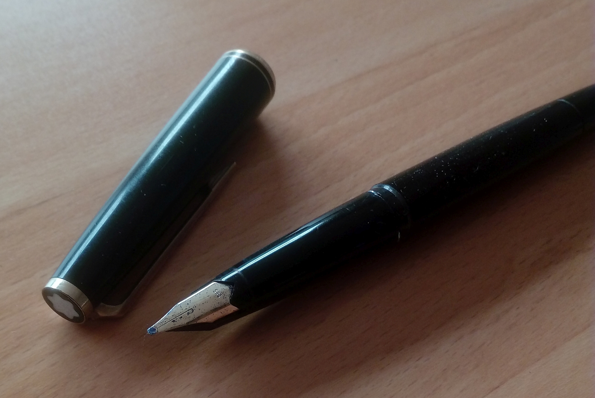 Mont_Blanc_Fountain_Pen.jpg
