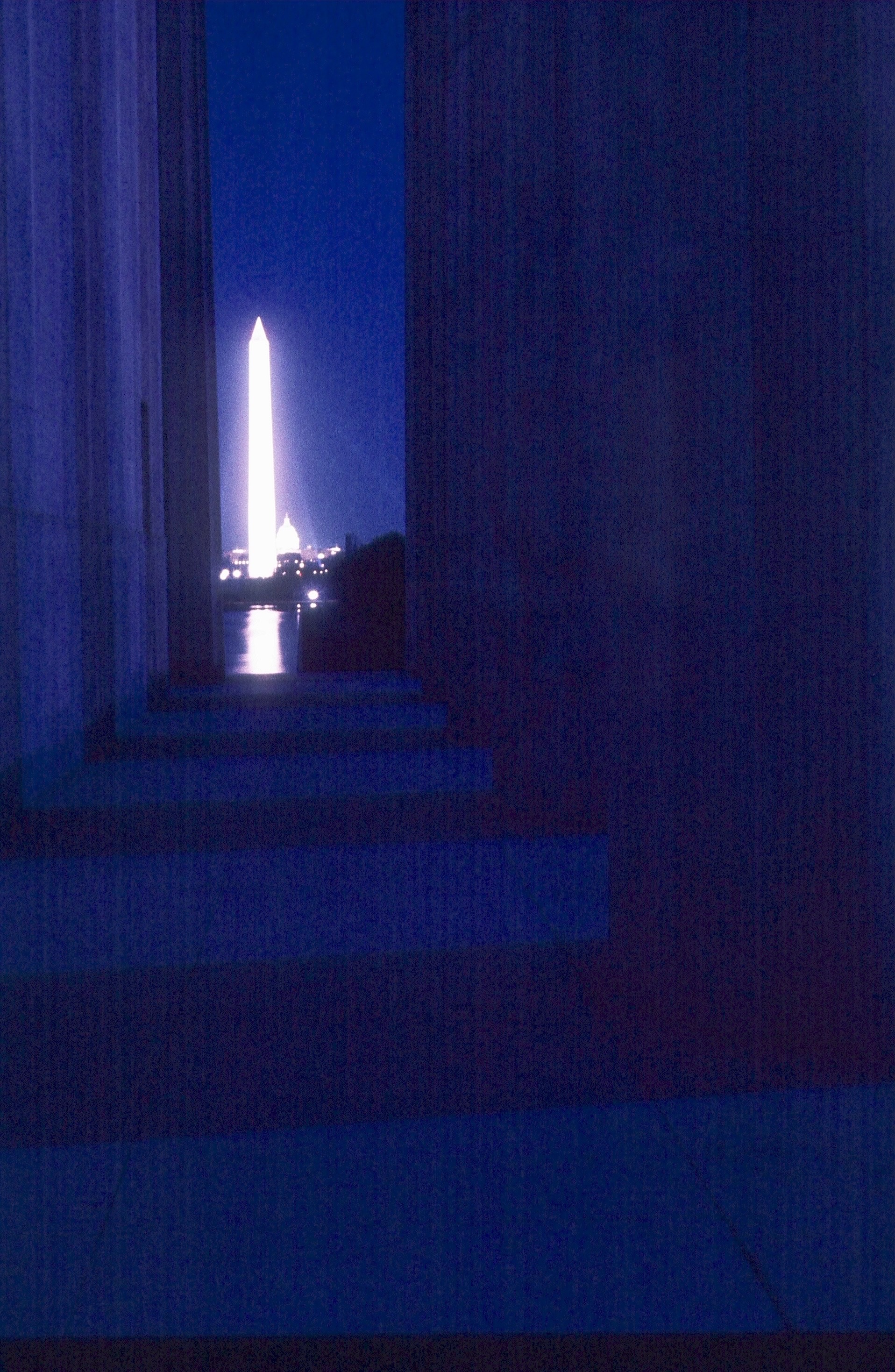 Monument2.jpg