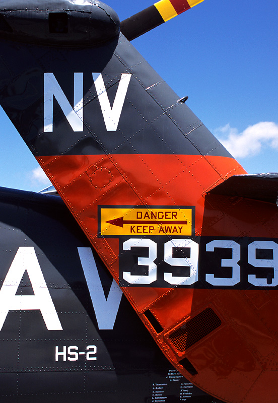 navy_tails.jpg