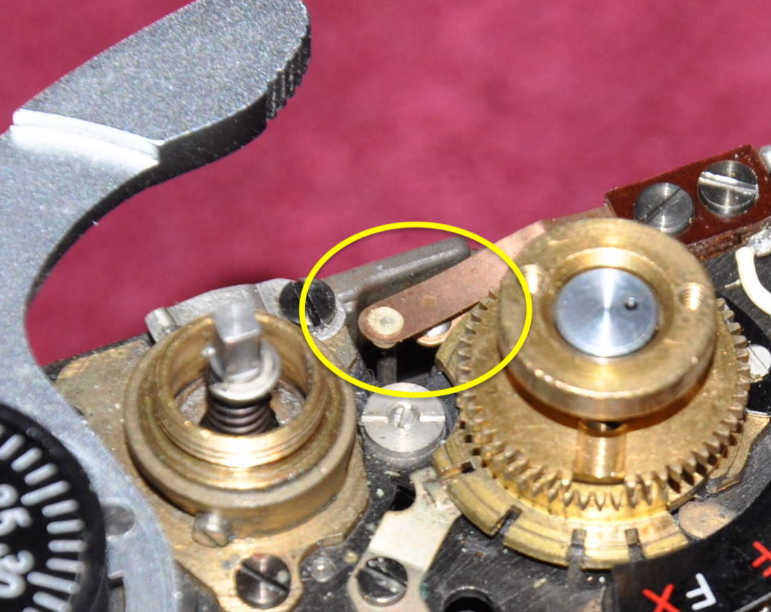 Nikon F flash safety contact.JPG