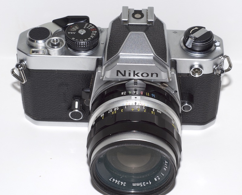Nikon FM copy.jpg