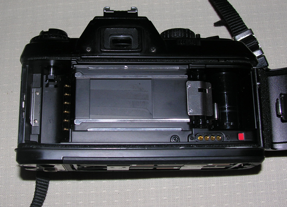 NIKON01.jpg