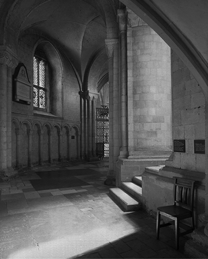 Norwich Cathedral England 2003 1.jpg