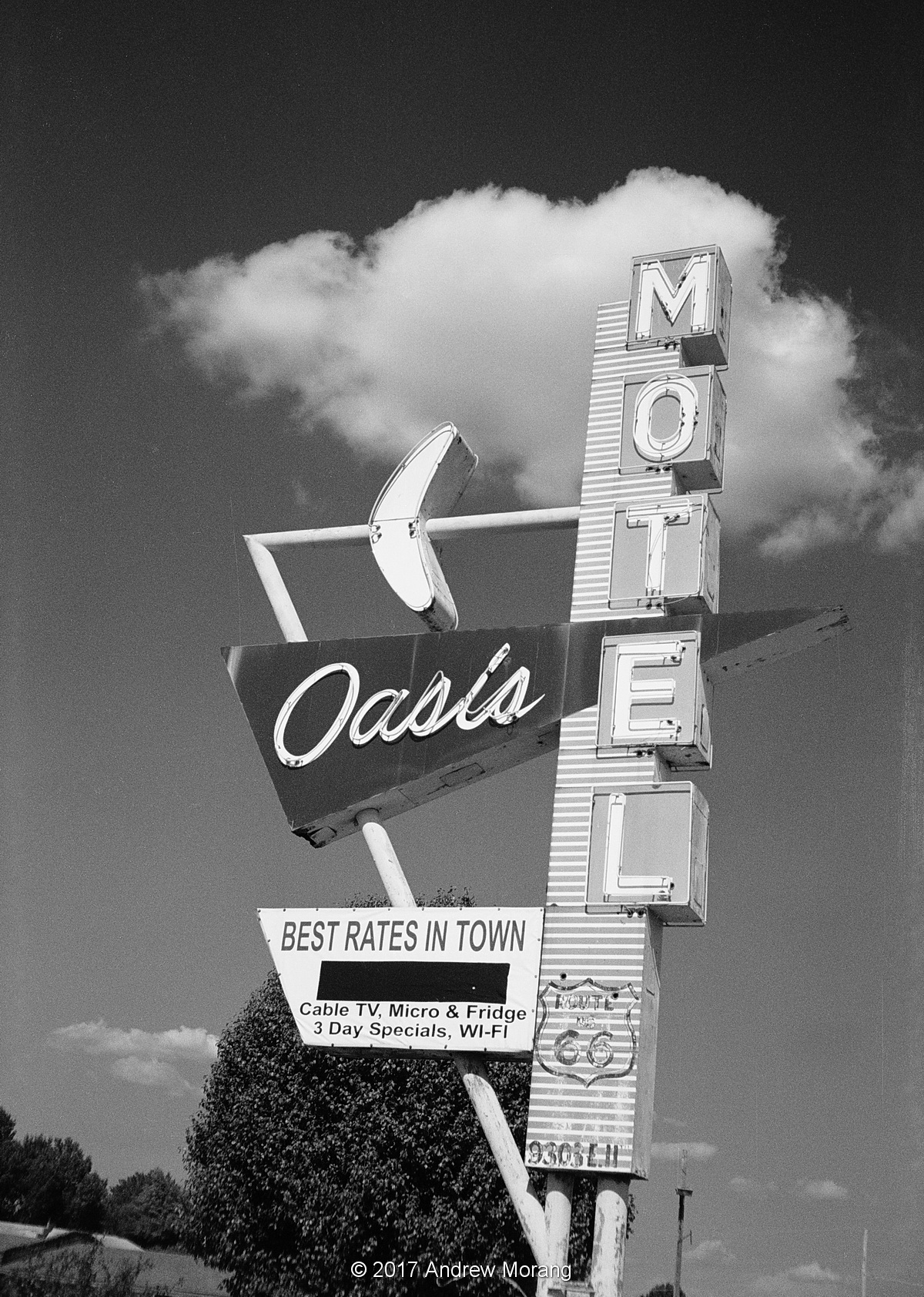 OasisSign_11thSt_Tulsa_20170724_resize.JPG