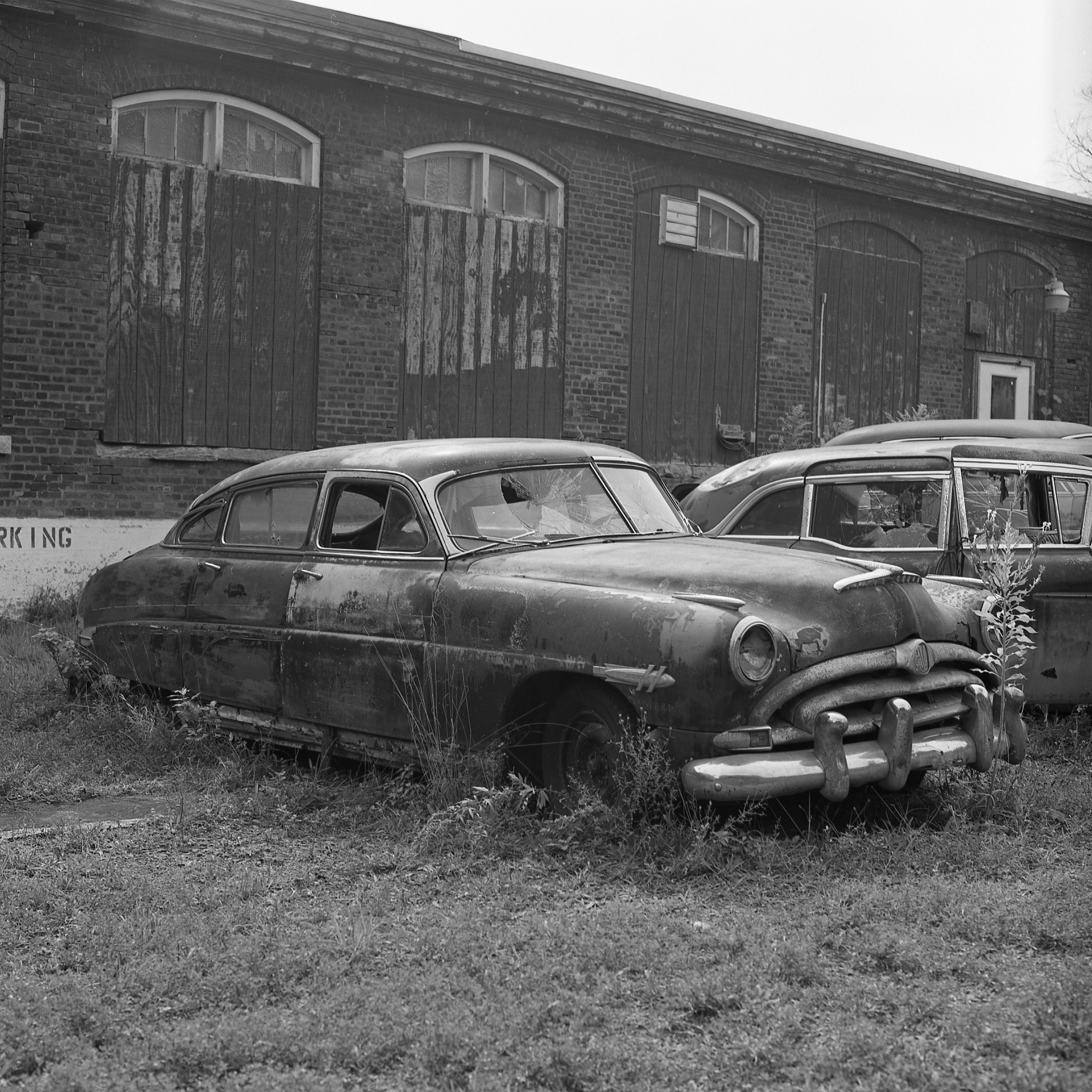 Old Cars Pan F+ D-76 1+1011.jpg