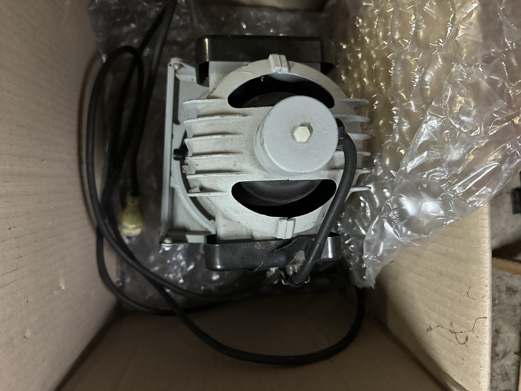 Omega enlarger 02.jpg