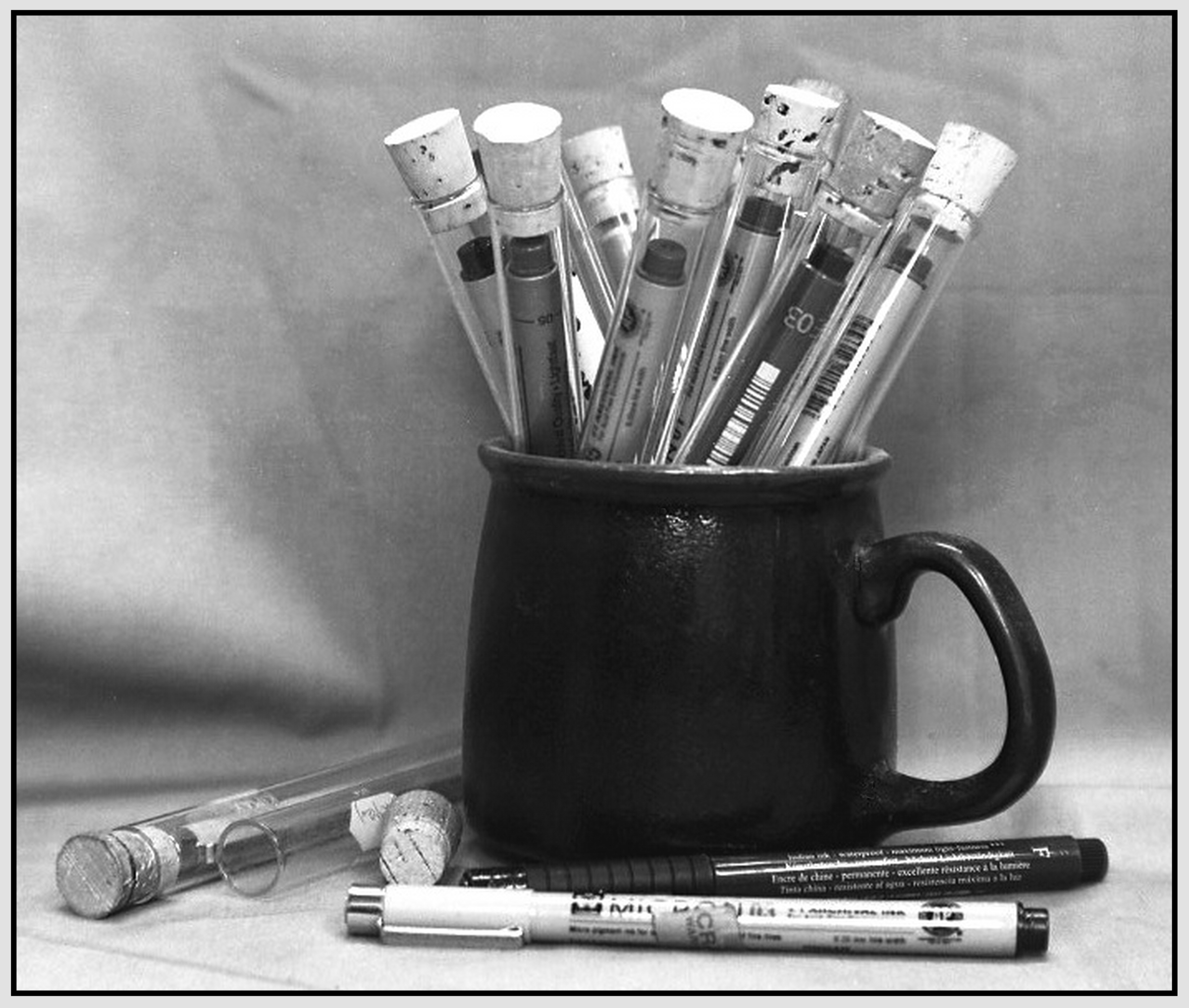 Pens in cup 125mm:f;11:4x5 Tachi: .pg.jpg