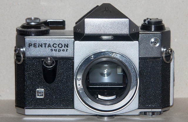 PENTACON SUPER.jpg
