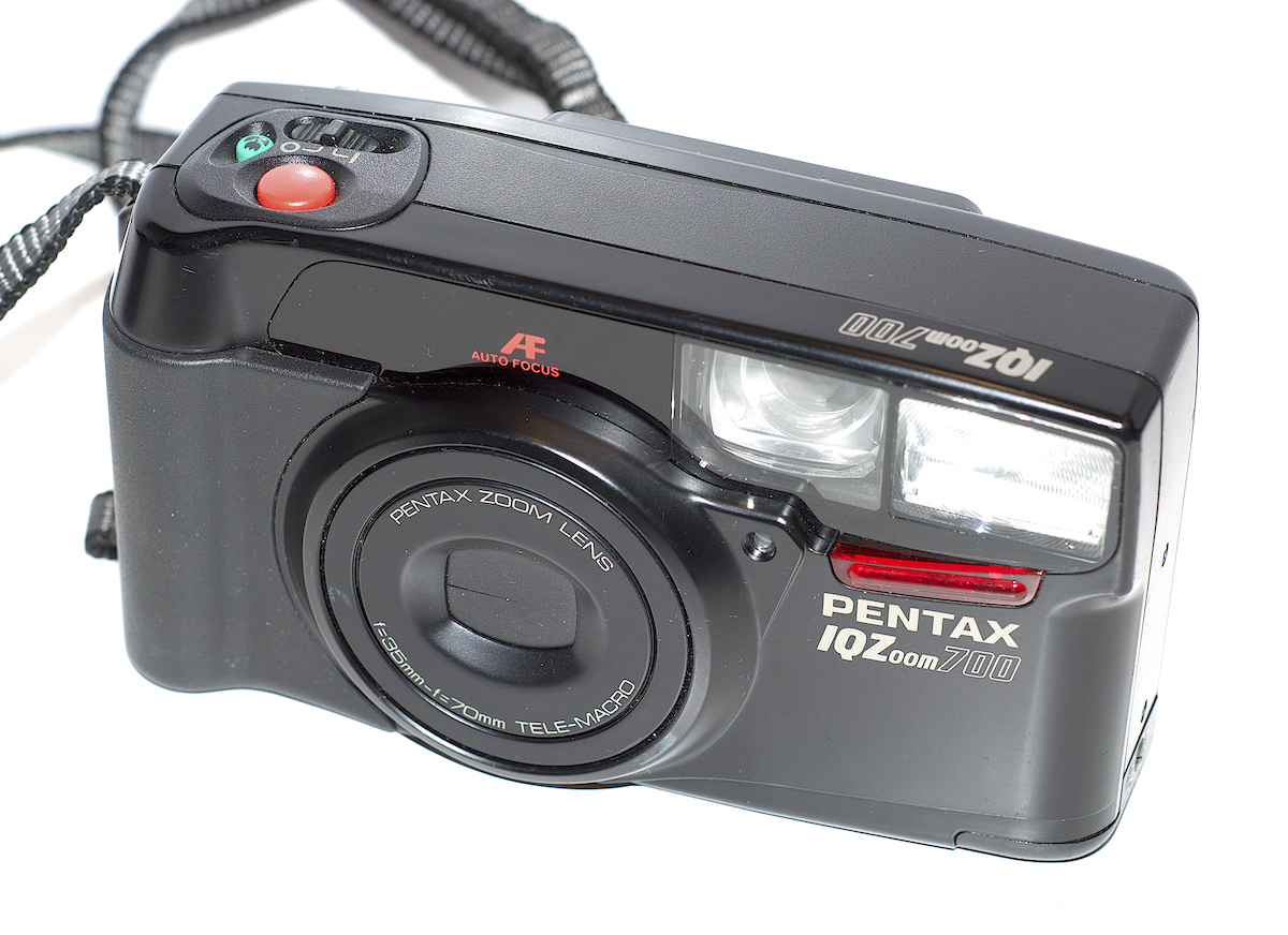 Pentax IQZoom 700.jpg