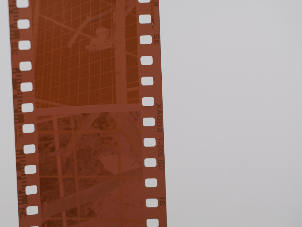 Pentax_IQZoom_Edge_Markings.jpg