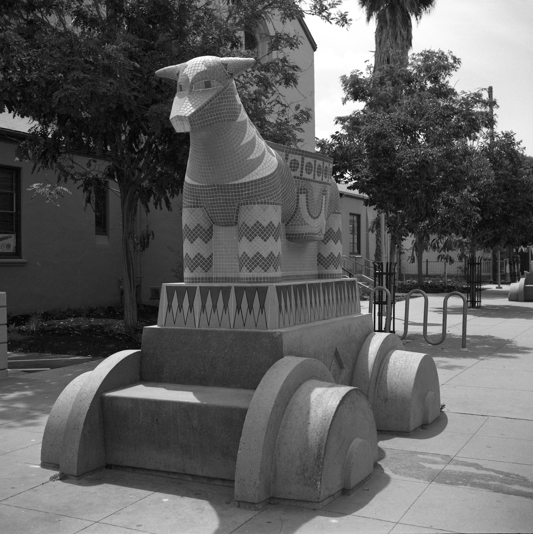 Perkeo II exp Delta 100 HC110 Dil E statue.jpg