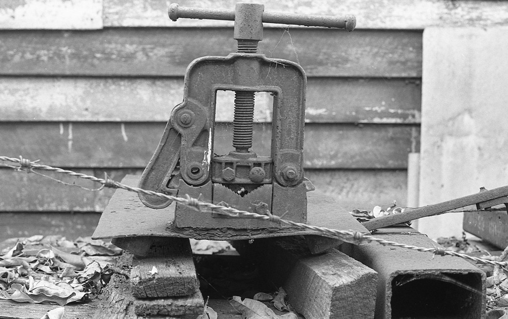 Pipe vice.jpg