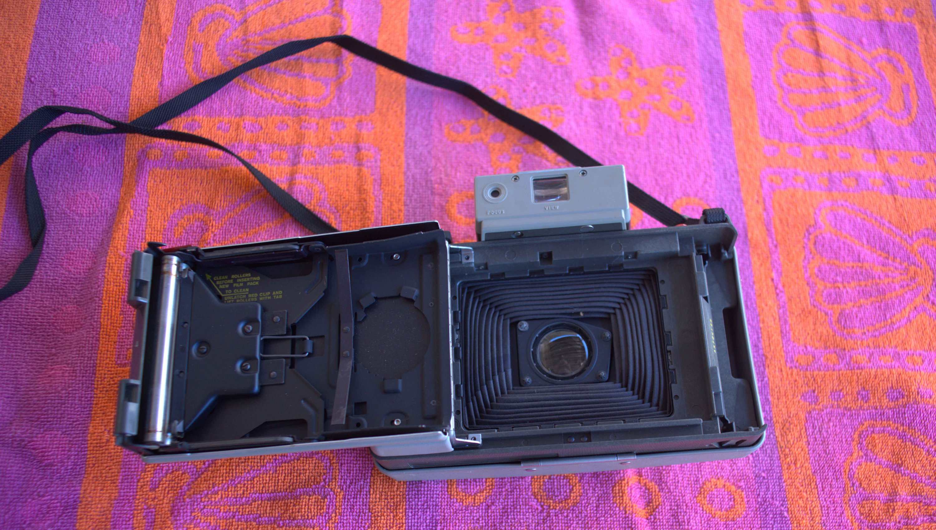 Poloroid 420 .jpg