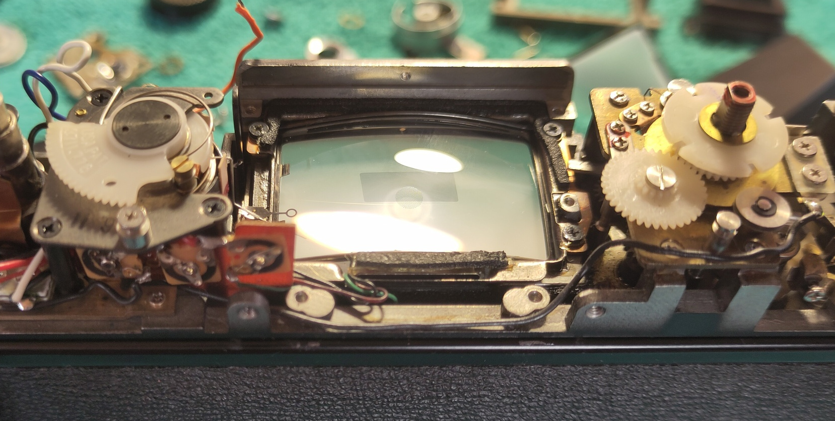 Reass_MirrorBox4.jpg
