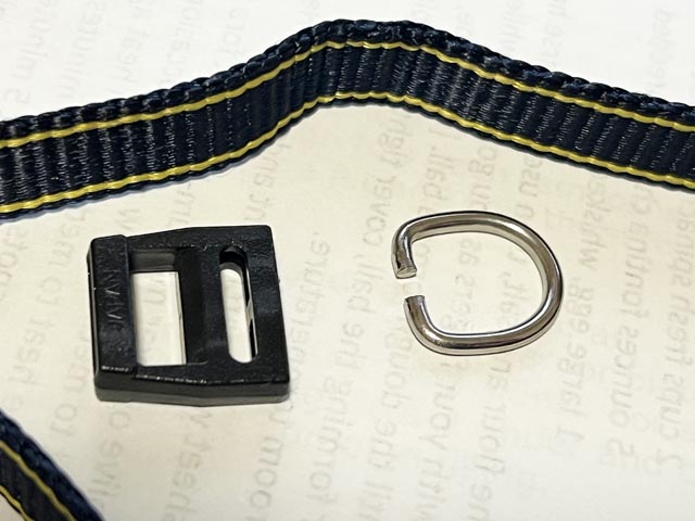 sm_iP14880_Attachment_Buckle_Disassembled.jpg