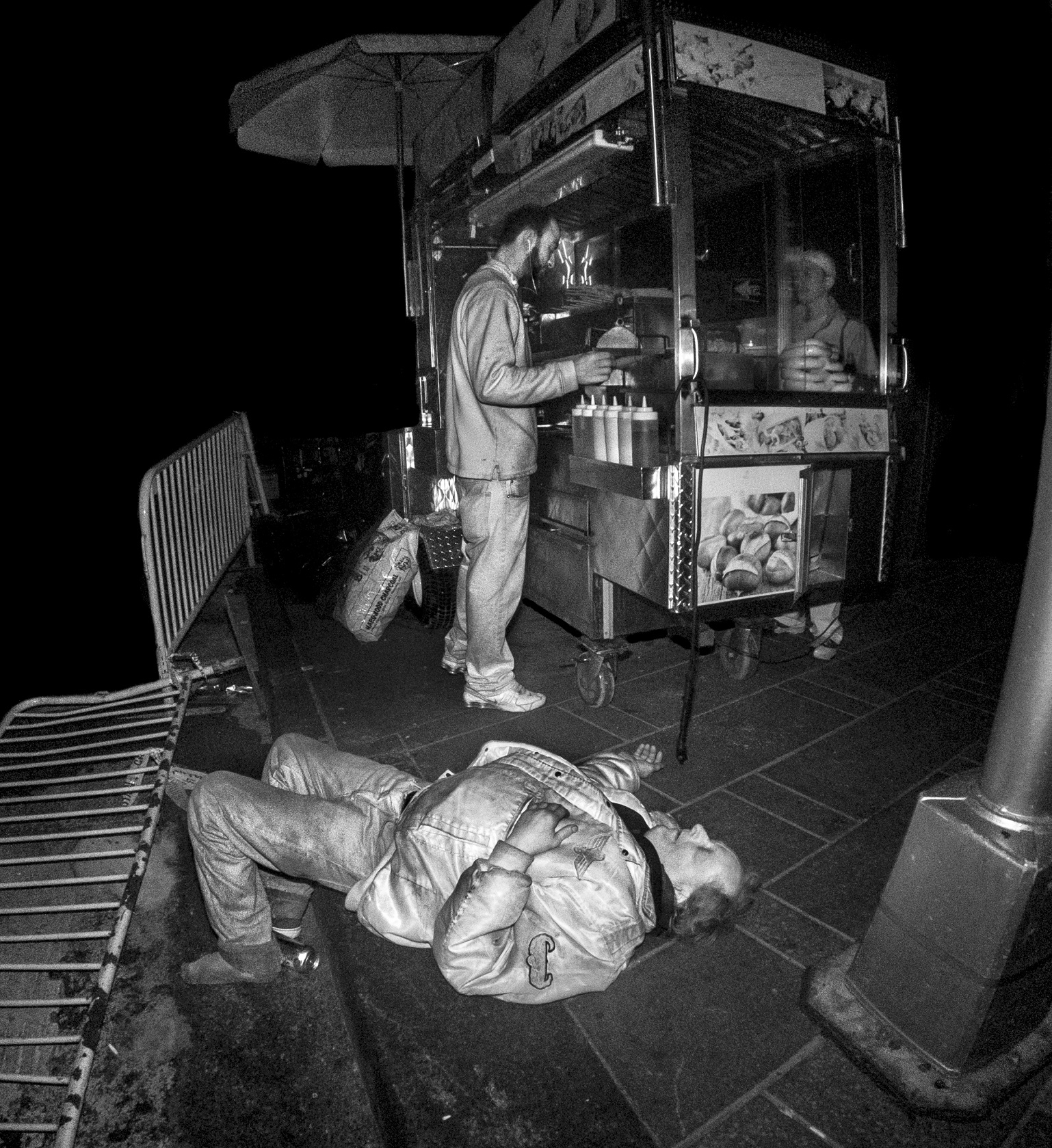 times-square-food-stand-2016-infrared-flash-daniel-d-teoli-jr-mm.jpg