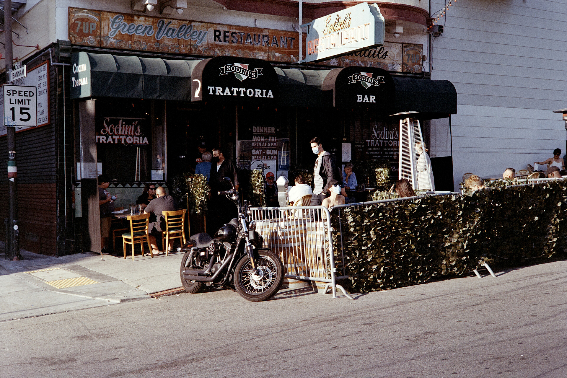 trattoria-bar.jpg