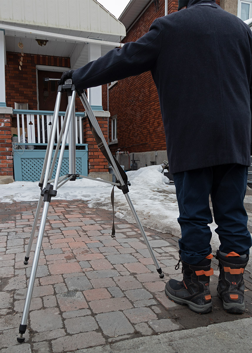 tripod_halfHeight_with_humanoid_.jpg