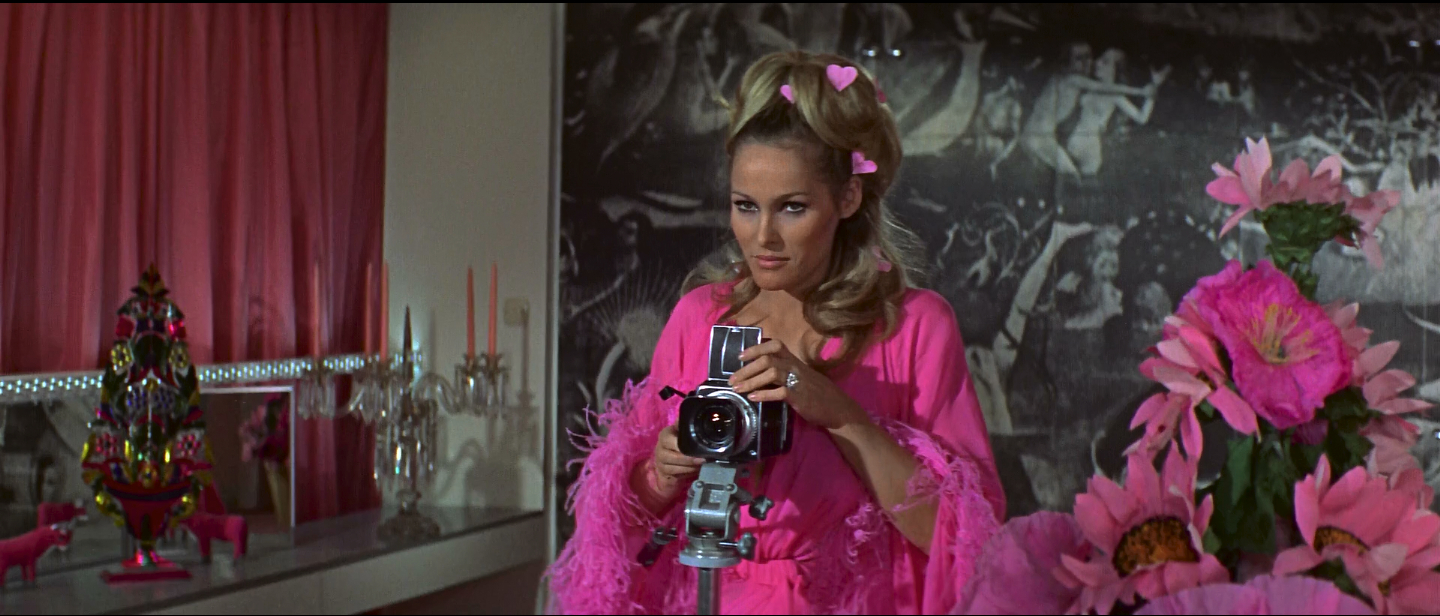 Ursula_Andress_Hasselblad.jpg