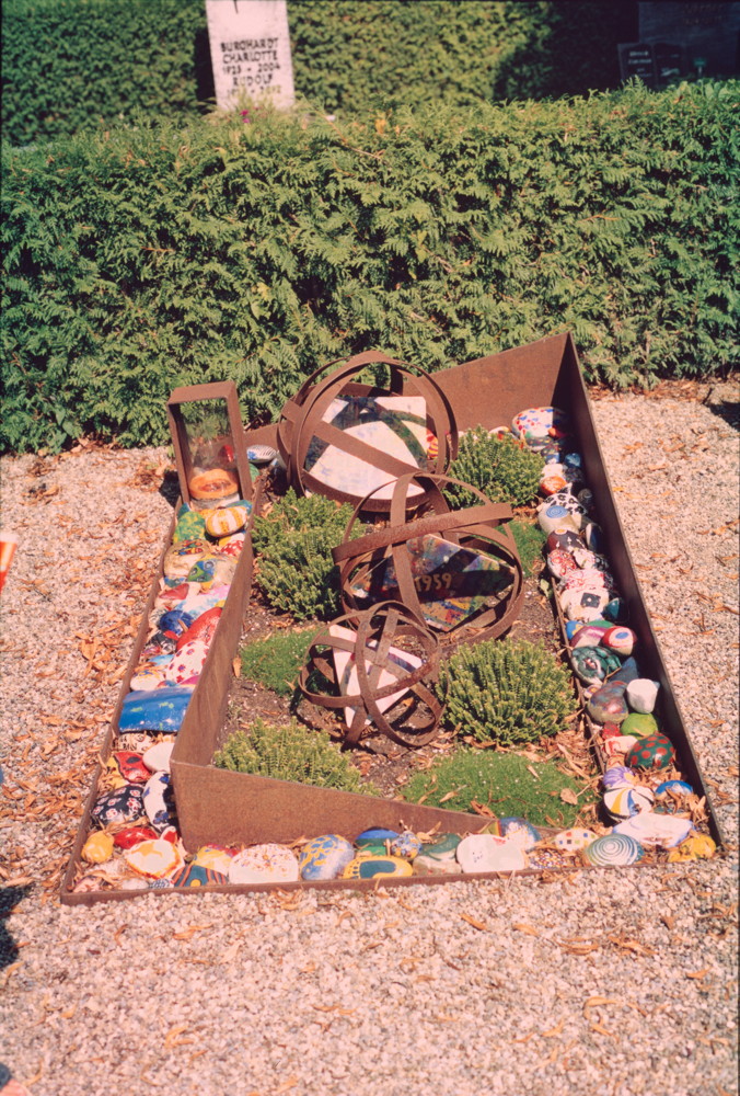 V02.jpg