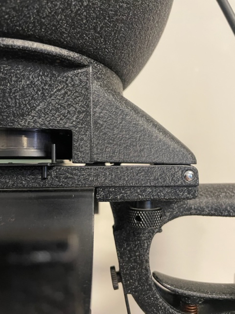 Valoy II & glass carrier, pushed up.jpg