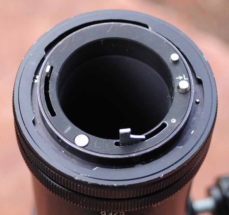 Vivitar 400mm    1-5.6   77mm .jpg