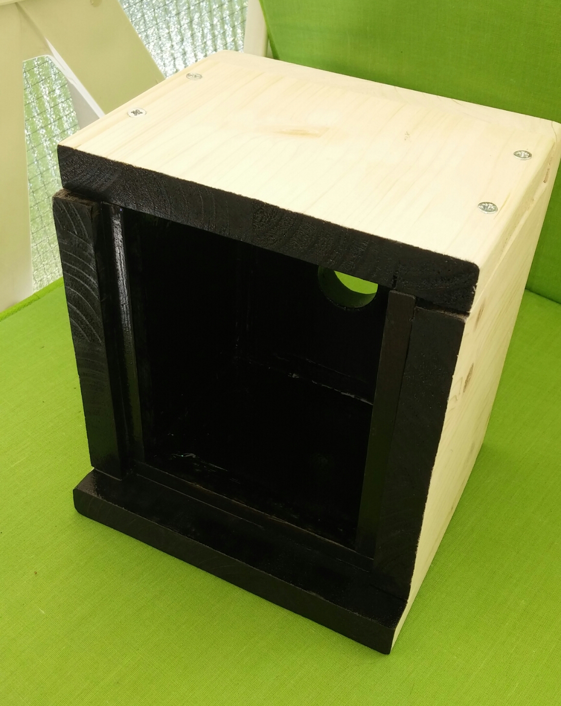 wood pinhole2.jpg