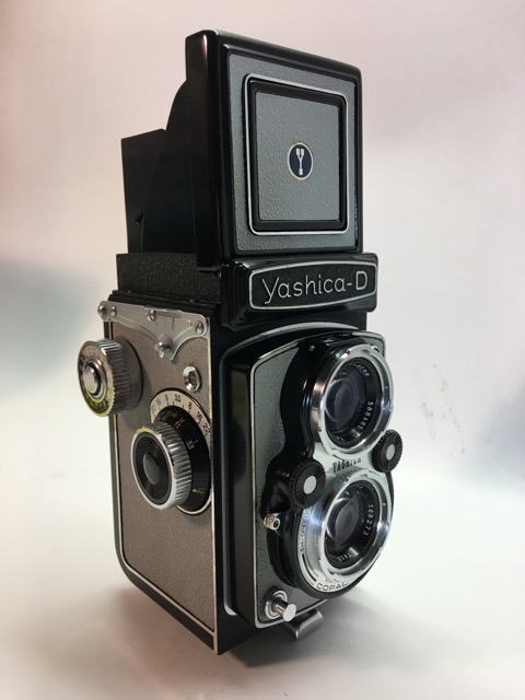 For Sale - Yashica D - beautiful GREY body, works great