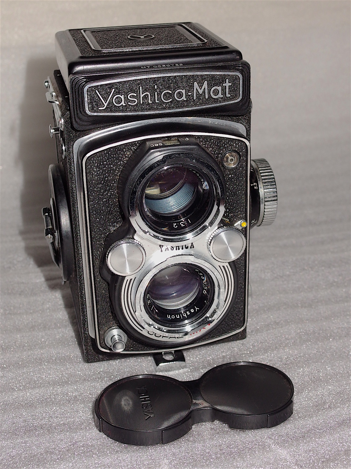 Yashica-Mat.jpg