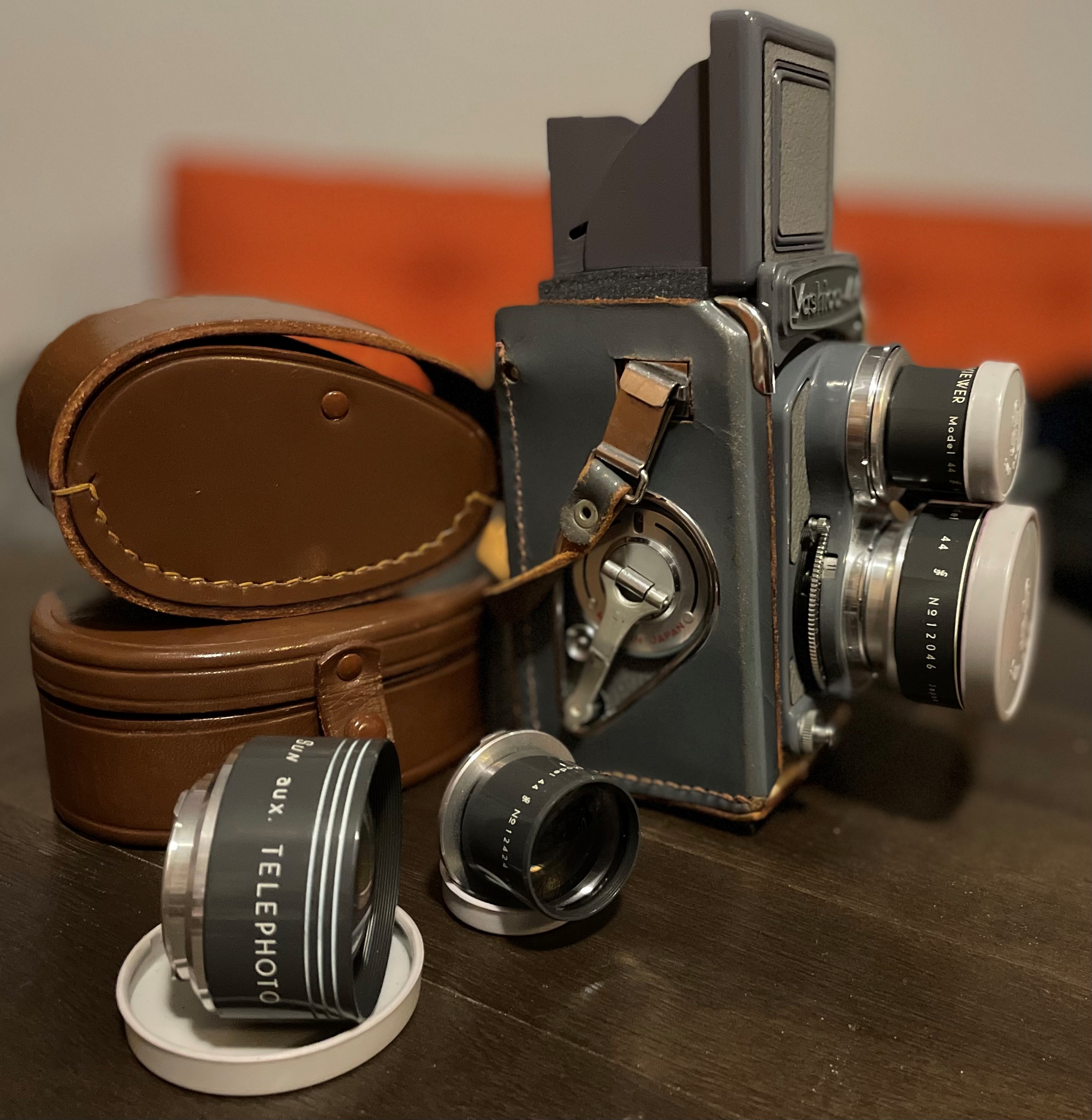 Yashica_44_aux_lenses_2.jpg