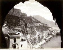 763px-Sommer,_Giorgio_(1834-1914)_-_n._8160_-_Amalfi_dai_Cappuccini.jpg