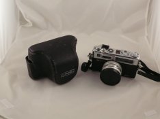 Yashica H561753 and Case.jpg