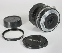 nikkor 35-70 zoom2.jpg