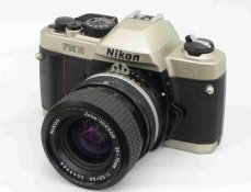 Kamera_NikonFM10.jpg