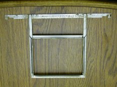 hanger - UGLY kodak.JPG