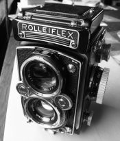 IMG_20160511_135649_Rolleiflex_BW_small.jpg