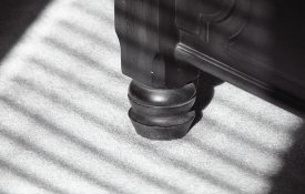 img054_bed-post.jpg
