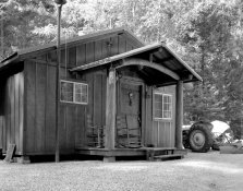 Toyo Field 4X5 Cabin Delta 100.jpg