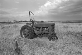 tractor web.jpg