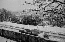 GW690_001a_snow.jpg