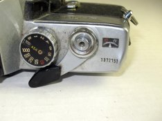 Minolta.SR-T201.Body.SN1372751-03[top.right]-S9o_2418.JPG