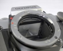 Olympus.OM-F+50mm.f1.8.lens+strap.12-D2C_7137.JPG Olympus.OM-F+50mm.f1.8.lens+strap.12-D2C_7137.JPG